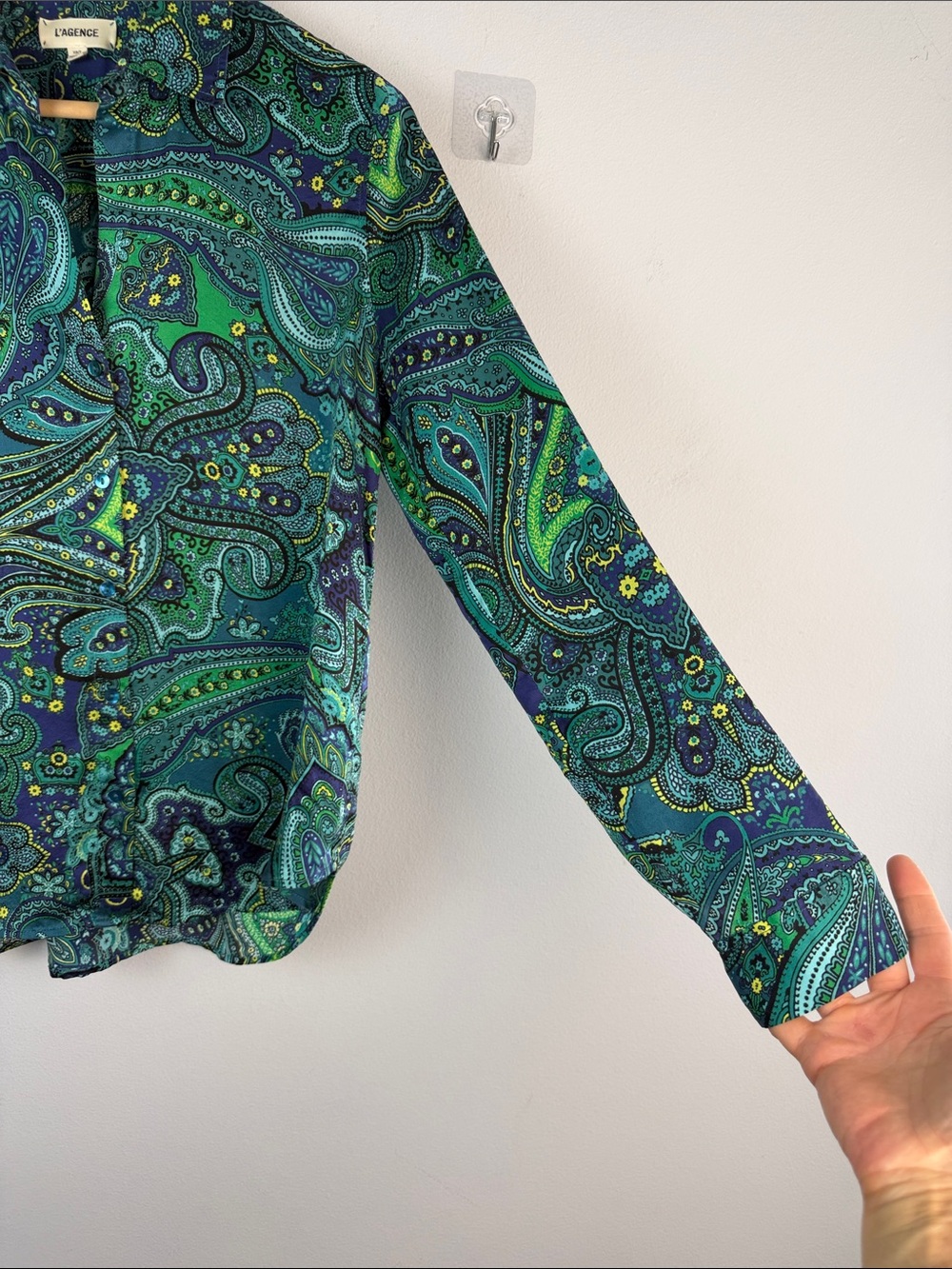 L’Agence Tyler Silk Blouse Deep Lagoon Paisley Bandana Button Up Long Sleeve XST - Picture 7 of 16